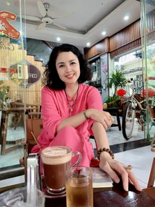 Where Is Actress Minh Phuong from the Famous Series 'Chay An' Now? - image 15