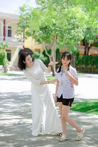 Where Is Actress Minh Phuong from the Famous Series 'Chay An' Now? - image 21