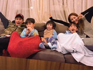 Chinese Celebrities Share Warm Family Moments During the Holiday - image 5