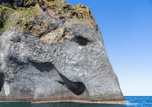 Unbelievable Geologic Wonders: Strangest Rock Formations on Earth - image 6