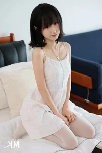 Top Collection: Beautiful Girls in Spaghetti Strap Dresses - The Most Charming Trends of 2026 - image 21