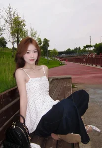 Top Collection: Beautiful Girls in Spaghetti Strap Dresses - The Most Charming Trends of 2026 - image 6