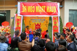 Tien Cong Festival 2024: Honoring the Elderly and Founding Ancestors of Ha Nam Island - image 7