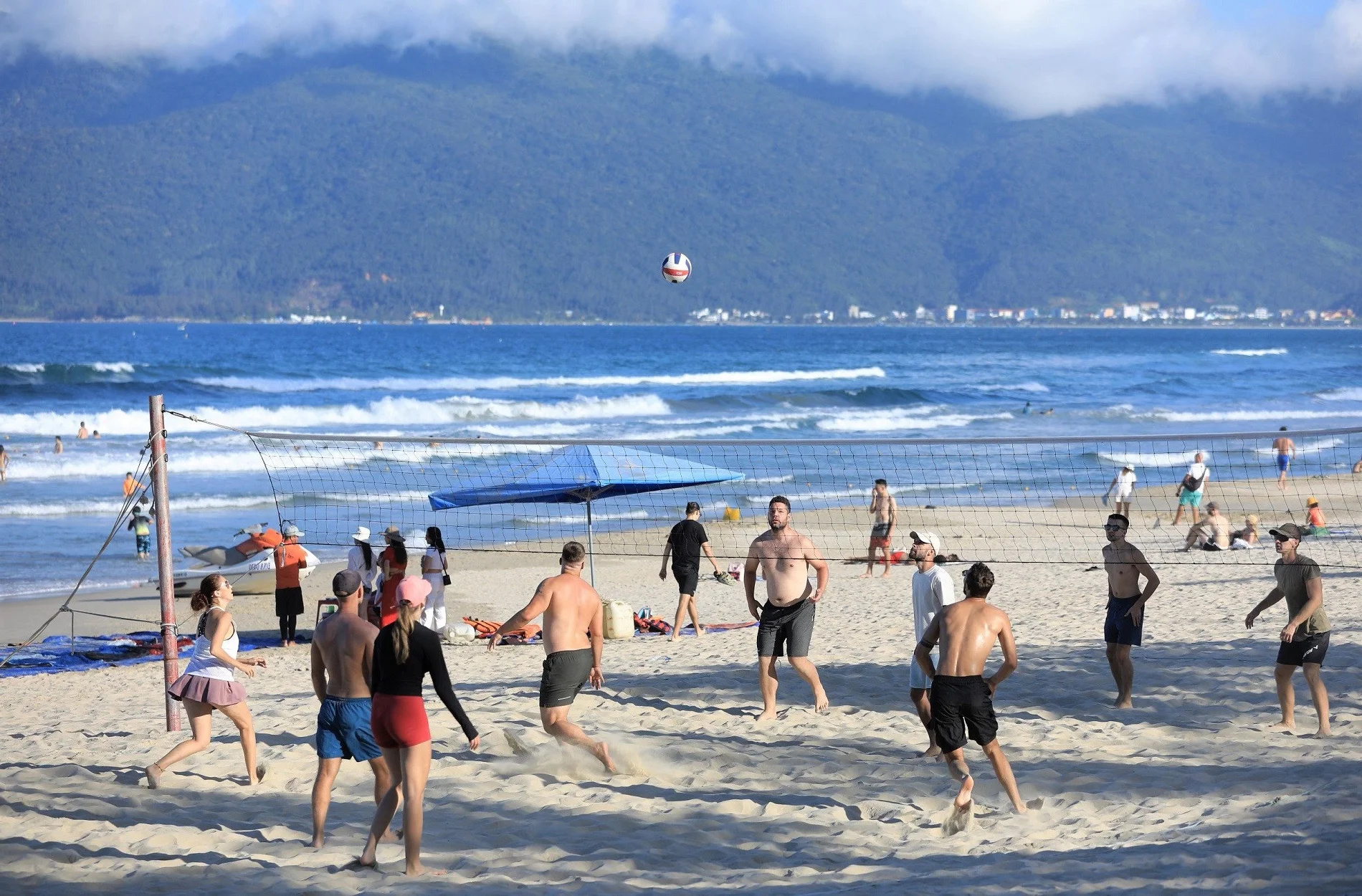 My Khe Beach in Da Nang Named Top 10 in Asia
