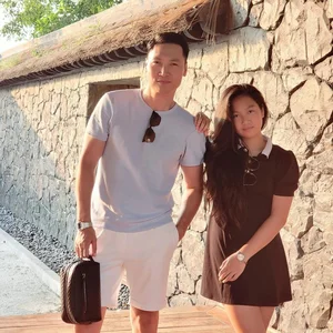 The Evolution of Beauty: Actor Manh Truong's Daughter Grows Up in Style - image 1