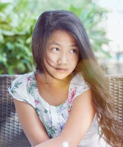 The Evolution of Beauty: Actor Manh Truong's Daughter Grows Up in Style - image 0