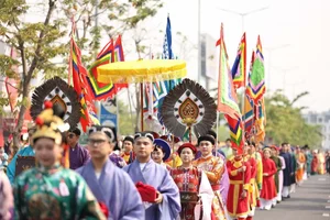 Vietnamese Fans Wear Traditional Costumes to Call Me by Fire Concert - image 8