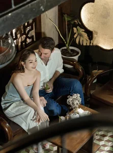 Actress Lan Phuong Shines Beside Her Tall Husband with Elegant Fashion Choices - image 5