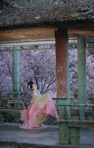Minimalist Elegance in YiTuYu Art Language Vol.6612 Wei Mo - image 8