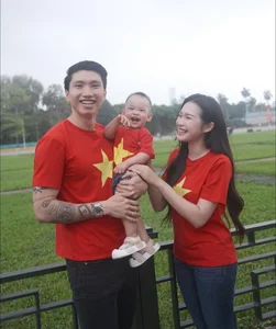 Vietnamese Star Dat G Announces Romantic Proposal to Girlfriend Cindy Lu - image 0