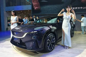 Mazda EZ-60 Dominates Market with 33,000 Pre-Orders Prior to Official Launch - image 7