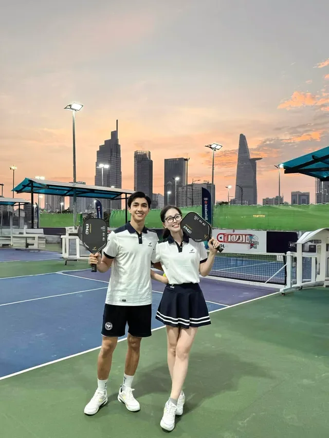 Celebrity Family Updates: Minh Huong 'Vang Anh' and Miss Do My Linh's Sweet Moments