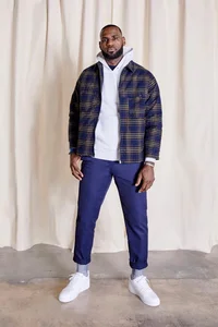 The World's Most Stylish Billionaires: Redefining Luxury Fashion and Executive Style - image 17
