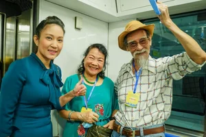 Vietnamese Celebrities Experience the New Ben Thanh - Suoi Tien Metro Line - image 6
