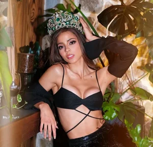 Miss Grand International Icon Stuns Fans by Blending Sweet and Glamorous Styles - image 3