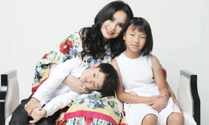 Diva Thanh Lam’s Youthful Grandmother Moments and Toc Tien’s Hilarious Photo - image 5