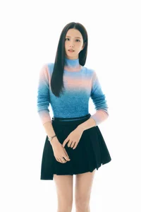 BlackPink’s Jisoo and Park Jeong-min: Sweet Pre-Hanoi Encounter Captured in Photos - image 1
