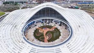 Hai Phong's Iconic Water-Drop Convention Center: A Modern Architectural Landmark - image 4
