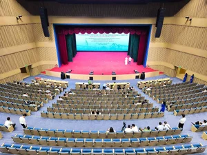 Hai Phong's Iconic Water-Drop Convention Center: A Modern Architectural Landmark - image 3