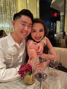 Miss Vietnam Diem Huong Shares Sweet Moments with Her Third Husband David Lieu in Canada - image 3