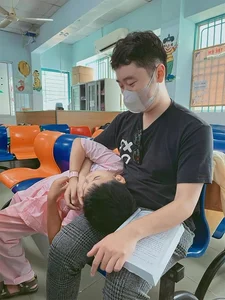 Miss Vietnam Diem Huong Shares Sweet Moments with Her Third Husband David Lieu in Canada - image 0