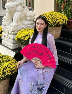 Inside the Married Lives of 4 Famous 'High-Society' Brides - image 1