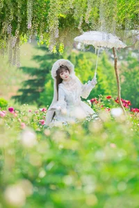 YiTuYu Art Language Vol.10465: An Extensive 67-Photo Gallery Featuring Liu Liu - image 42