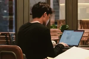 Why People Spend Millions for a Workspace Atmosphere in Cafes - image 0