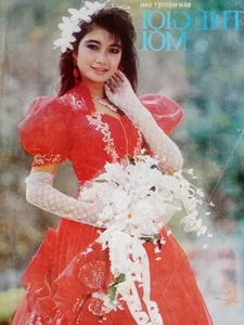 Stunning 90s Vietnamese Beauty Queen Who Left Showbiz and Ages Gracefully - image 5