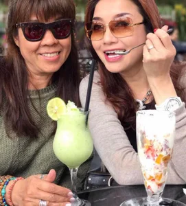 Stunning 90s Vietnamese Beauty Queen Who Left Showbiz and Ages Gracefully - image 3