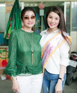 Stunning 90s Vietnamese Beauty Queen Who Left Showbiz and Ages Gracefully - image 4