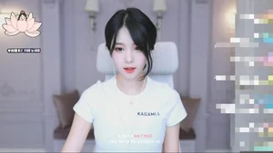 The Dark Side of Fame: Why a Beautiful Female Streamer Faced Unexpected Danger Online - image 6