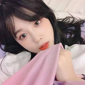 The Dark Side of Fame: Why a Beautiful Female Streamer Faced Unexpected Danger Online - image 7