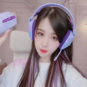 The Dark Side of Fame: Why a Beautiful Female Streamer Faced Unexpected Danger Online - image 2
