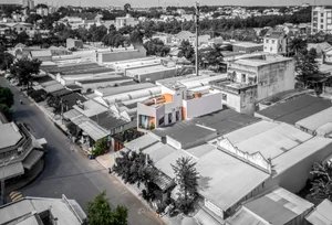 Innovative Z-Shaped Townhouse Design Optimizes Light and Feng Shui - image 11