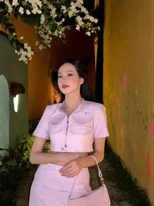 Miss Da Nang Masterfully Embraces The Elegant Quiet Luxury Fashion Trend - image 7