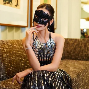 Beauty Struggles: Why This Beautiful Young Woman Can't Find a Date - image 3