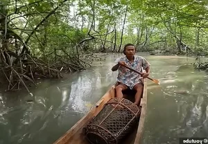 The Amazing Story of a Couple Living Isolated on an Island - image 6