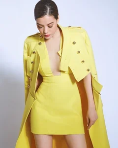 Ageless Beauty: Truong Ngoc Anh Shines with Youthful Style in Her 40s - image 0