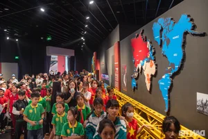 Vietnam Military History Museum Draws Massive Crowds as Paid Admission Begins in Hanoi - image 1