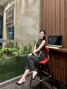 The Stunning Beauty of Footballer Quang Hai's Fiancée Chu Thanh Huyen - image 6