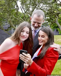 Meet Princess Leonor of Spain: The Polyglot Royal Inspiring a Generation - image 4
