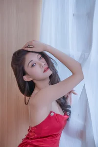 YiTuYu Art Language Vol.9917: Captivating Portrait Gallery of Model Liu - image 29