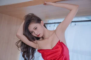 YiTuYu Art Language Vol.9917: Captivating Portrait Gallery of Model Liu - image 17