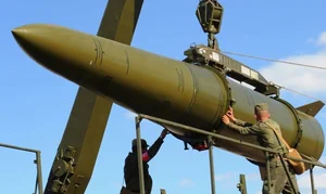 Oreshnik Unleashed: Russia's New Hypersonic Missile Technology and Its Global Impact - image 2