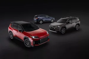 Toyota Strategic Shift: Betting Big on Plug-in Hybrid Technology - image 0
