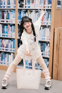 YiTuYu Art Language Vol.9550: Featuring Xia Yu Xiao Nian - image 6