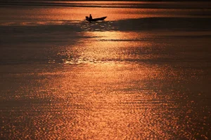Capturing the Majestic Sunset Along Hue's Historic Perfume River - image 3