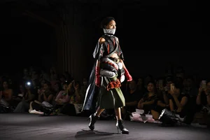 High School Fashion Show Rivals Milan Fashion Week: Creative Student Genius - image 12