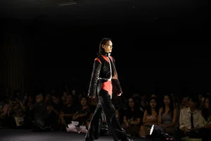 High School Fashion Show Rivals Milan Fashion Week: Creative Student Genius - image 7